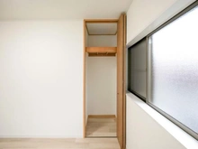 【神奈川県/相模原市南区東大沼】相模原市南区東大沼1丁目 収納：洋室