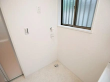 【神奈川県/相模原市南区東大沼】相模原市南区東大沼1丁目 洗濯機置き場