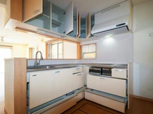 【神奈川県/海老名市東柏ケ谷】海老名市東柏ケ谷4丁目　中古戸建て キッチン：収納