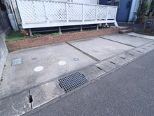 【神奈川県/海老名市東柏ケ谷】海老名市東柏ケ谷4丁目　中古戸建て 駐車場