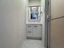 【神奈川県/大和市下鶴間】大和市下鶴間　戸建 洗面室