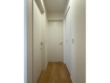 【神奈川県/海老名市上郷】海老名市上郷 3丁目　新築戸建て　2号棟 廊下