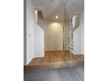 【神奈川県/海老名市上郷】海老名市上郷 3丁目　新築戸建て　2号棟 玄関