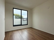 【神奈川県/海老名市上郷】海老名市上郷 3丁目　新築戸建て　3号棟 洋室