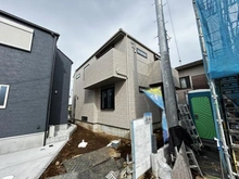 【東京都/町田市木曽東】町田市木曾東1丁目　新築戸建C号棟 建築中の外観：全7棟/中央