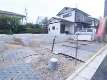 【神奈川県/厚木市南町】厚木市南町　新築戸建て　2号棟 現地（建築前）：写真奥／全2棟