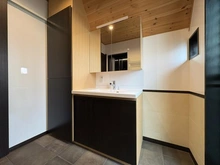 【神奈川県/相模原市緑区東橋本】相模原市緑区東橋本2丁目　戸建 洗面室