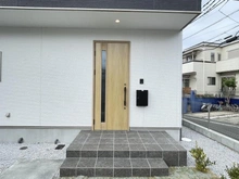 【神奈川県/座間市南栗原】～新築戸建～ 座間市南栗原6期　1号棟 玄関