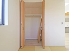 【神奈川県/相模原市緑区久保沢】相模原市緑区久保沢1丁目　新築一戸建て　No.3 / 全4区画 収納：畳コーナー
