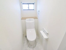 【東京都/町田市三輪緑山】町田市三輪緑山2丁目新築戸建 トイレ：1階