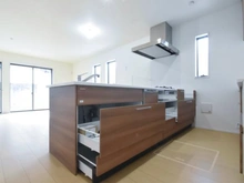 【東京都/町田市三輪緑山】町田市三輪緑山2丁目新築戸建 キッチン：収納