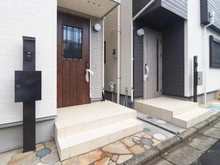 【神奈川県/大和市上草柳】大和市上草柳7丁目　新築一戸建て　1号棟 / 全2棟 玄関