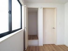 【神奈川県/大和市上草柳】大和市上草柳7丁目　新築一戸建て　2号棟 / 全2棟 収納：洋室