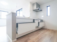 【神奈川県/大和市上草柳】大和市上草柳7丁目　新築一戸建て　2号棟 / 全2棟 キッチン：収納