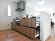 【神奈川県/大和市下鶴間】大和市下鶴間　新築一戸建 キッチン：収納