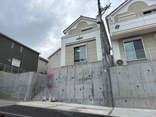 【神奈川県/厚木市温水西】厚木市温水西1丁目　未入居戸建 外観：全3棟/中央