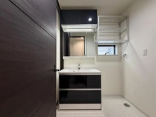 【神奈川県/座間市入谷東】座間市入谷東4丁目　戸建 洗面室