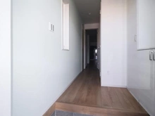 【神奈川県/座間市小松原】座間市小松原2丁目　新築戸建1号棟 廊下