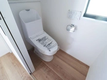 【東京都/町田市本町田】町田市本町田　新築一戸建て　1号棟 / 全5棟 トイレ：2階