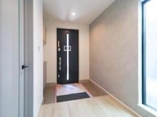 【東京都/町田市本町田】町田市本町田　新築一戸建て　3号棟 / 全5棟 玄関