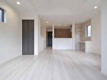 【神奈川県/海老名市国分南】海老名市国分南2丁目　3号棟 LDK