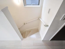 【神奈川県/海老名市国分南】海老名市国分南2丁目　3号棟 階段