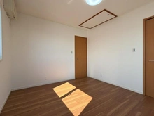 【東京都/町田市山崎町】町田市山崎町　戸建 洋室