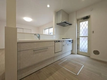 【神奈川県/相模原市南区下溝】相模原市南区下溝　中古戸建 キッチン