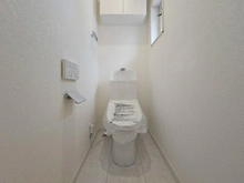 【神奈川県/相模原市南区下溝】相模原市南区下溝　中古戸建 トイレ