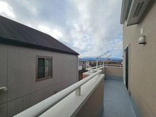 【神奈川県/相模原市南区下溝】相模原市南区下溝　中古戸建 バルコニー