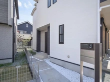【東京都/町田市木曽西】東京都町田市木曽西3丁目　2号棟 外観：全4棟/写真中央