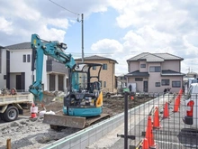 【東京都/町田市木曽西】東京都町田市木曽西3丁目　4号棟 建築中の外観：全4棟/写真奥側
