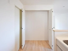 【東京都/町田市鶴川】新築　東京都町田市鶴川4丁目　2号棟 収納：キッチン収納