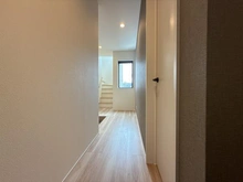 【神奈川県/座間市南栗原】座間市南栗原5丁目新築戸建て 廊下