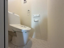 【神奈川県/座間市南栗原】座間市南栗原5丁目新築戸建て トイレ