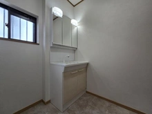 【神奈川県/相模原市南区大野台】中古戸建　相模原市南区大野台3丁目 洗面室