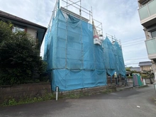 【神奈川県/相模原市緑区東橋本】新築　相模原市緑区東橋本3丁目2号棟 建築中の外観：全2棟/中央