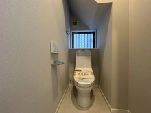 【神奈川県/相模原市中央区淵野辺本町】相模原市中央区淵野辺本町4丁目　戸建 トイレ