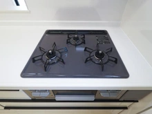 【東京都/町田市原町田】～新築戸建～ 町田市原町田2丁目　C号棟 キッチン：三口コンロ