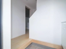 【東京都/町田市原町田】～新築戸建～ 町田市原町田2丁目　B号棟 玄関