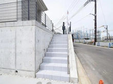 【東京都/町田市南大谷】～新築戸建～ 町田市南大谷2丁目　1-H号棟 アプローチ