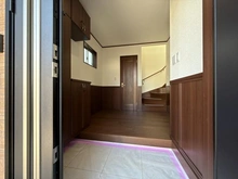 【神奈川県/綾瀬市綾西】綾瀬市綾西4丁目 戸建て 玄関