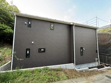 【神奈川県/相模原市緑区下九沢】下九沢新築戸建て　3号棟 建築中の外観：全4棟/中央