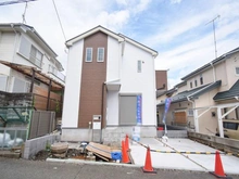 【神奈川県/相模原市緑区大島】相模原市緑区大島　新築戸建て 外観：全1棟/外構工事中