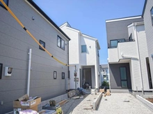 【神奈川県/相模原市中央区田名】田名新築戸建て9号棟 建築中の外観：全10棟/左奥