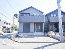 【神奈川県/相模原市中央区光が丘】中央区光が丘新築戸建て1号棟 建築中の外観：全2棟/中央