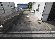 【神奈川県/相模原市中央区東淵野辺】相模原市中央区東淵野辺1丁目中古戸建 駐車場