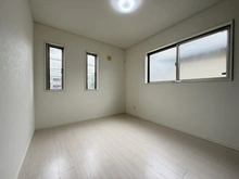 【神奈川県/相模原市中央区小山】相模原市中央区小山2丁目　戸建て 洋室