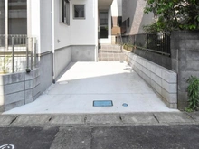 【神奈川県/大和市柳橋】～新築戸建～ 大和市柳橋4期　1号棟 駐車場