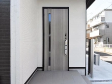 【神奈川県/相模原市南区麻溝台】相模原市南区麻溝台8丁目新築戸建　1号棟 玄関